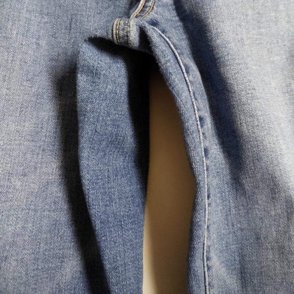 SOLD American Eagle Super High Waist Ripped Flare Jeans sz 14 - Picture 7 of 8